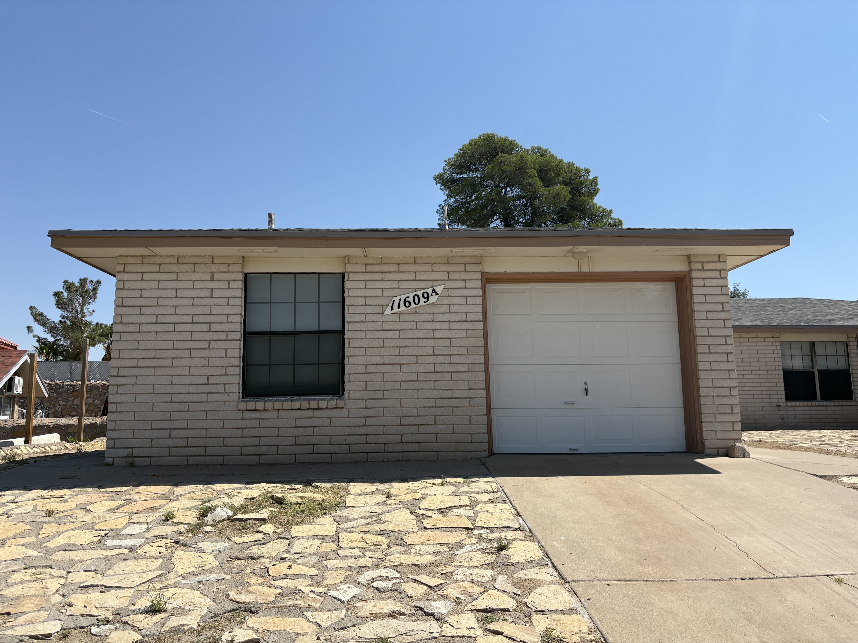 11609 Soberana Lane - A